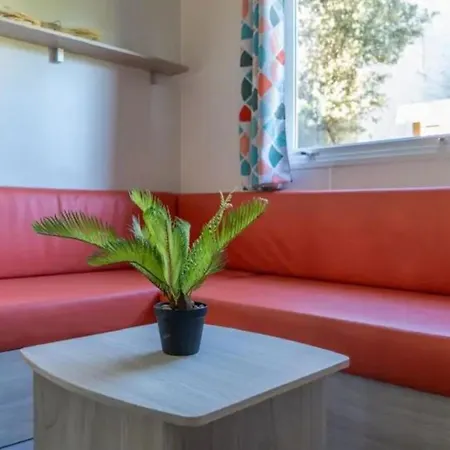 Mobil-home Confortable A Pour 4 Personnes - Api-1-52-1628 Calvisson