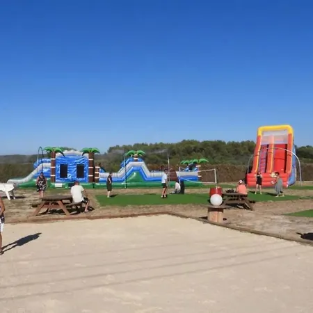 Camping Mobil-home Confortable A Pour 4 Personnes - Api-1-52-1628 *